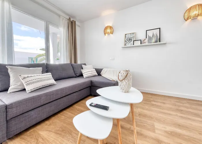 Refugio Volcanico Puerto del Carmen (Lanzarote)